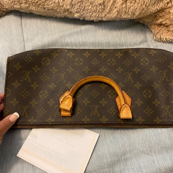 Triangle sac Louis Vuitton handbag - Picture 3 of 6